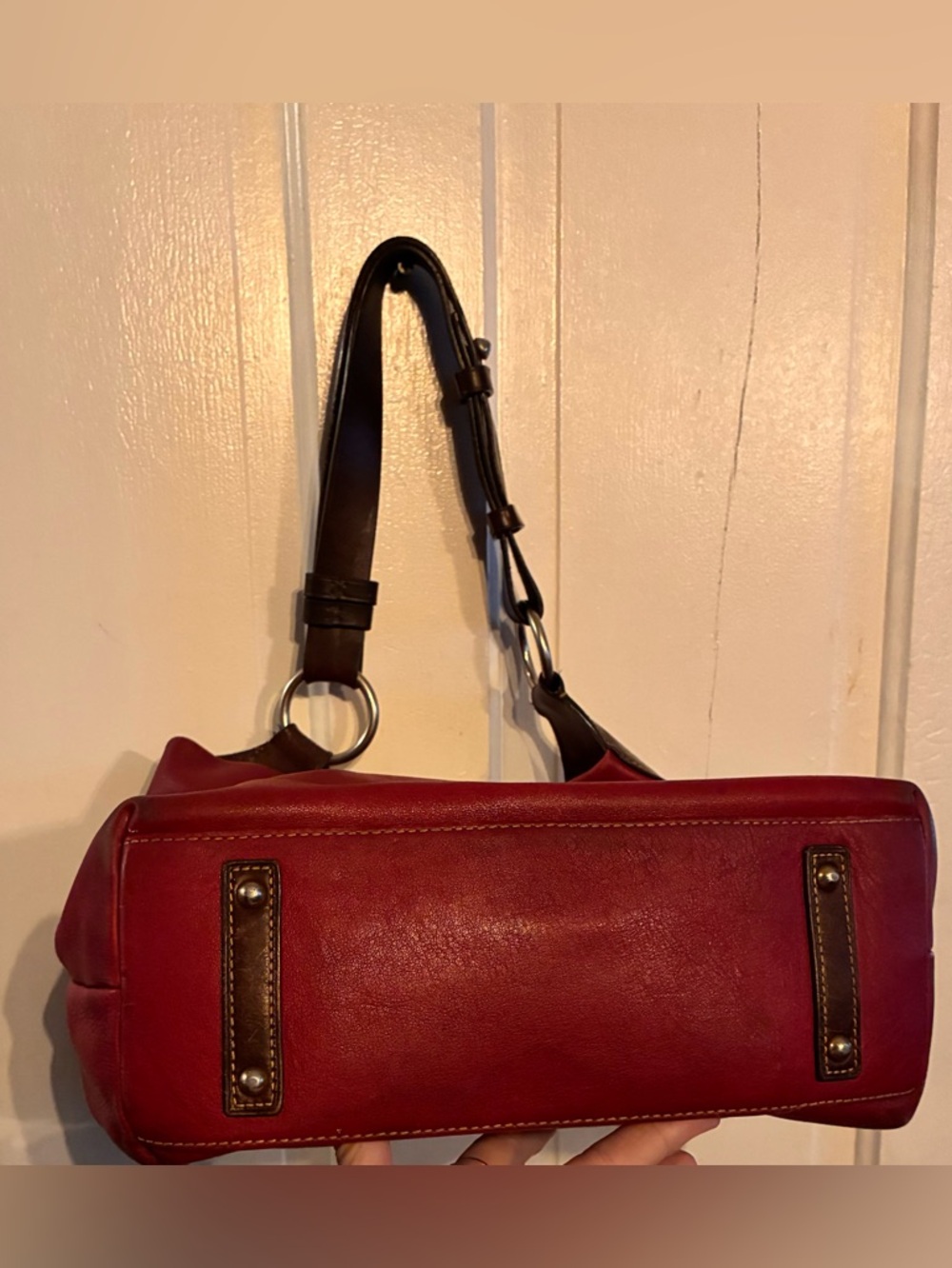 Dooney & Bourke large Hobo Brown leather strap and soft pebbled dark red body - Picture 3 of 8